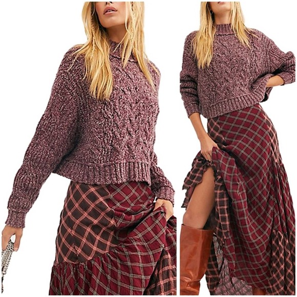 Free People Sweaters - Free people Merry go round crop sweater over sized XS cable knit turtle neck